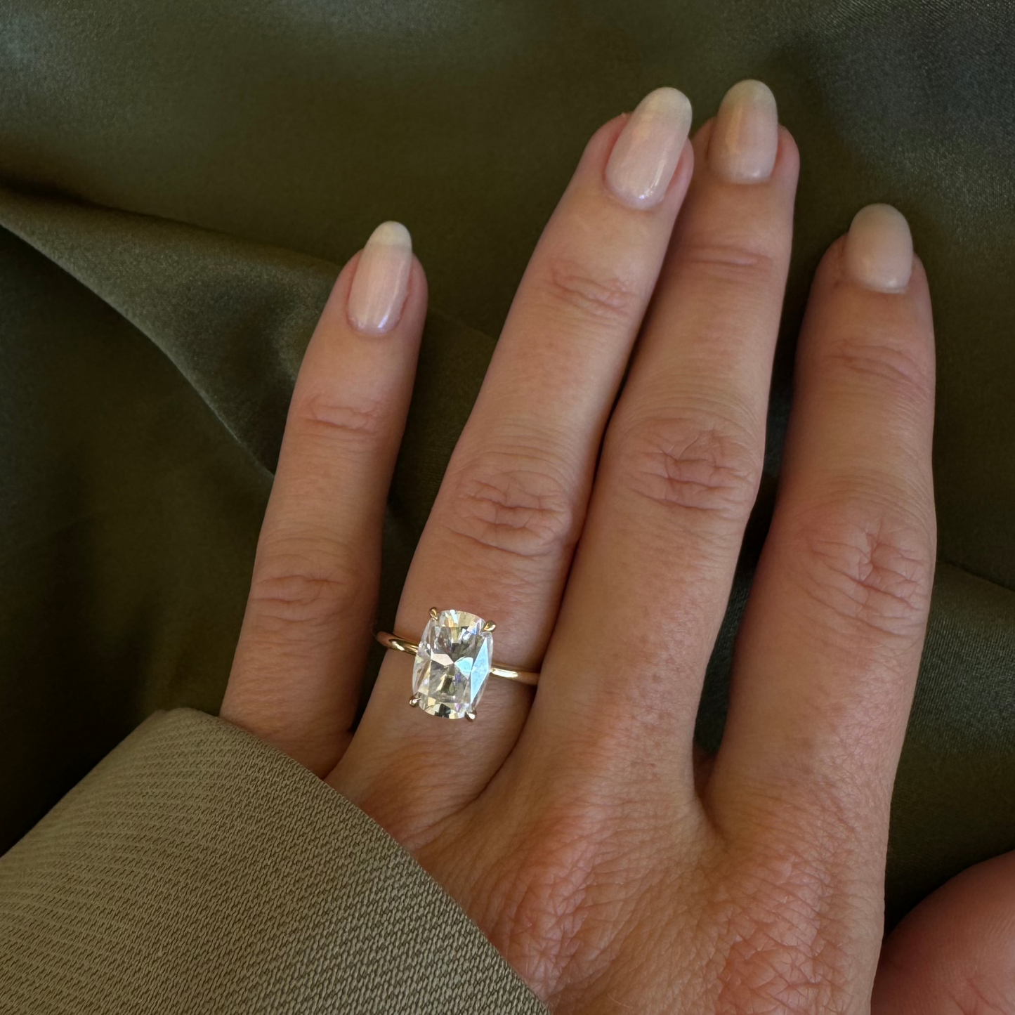 Eloise 2.8ct Elongated Cushion Proposal