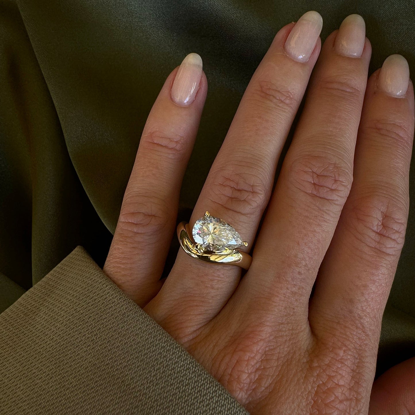 Hazel Pear Solitaire