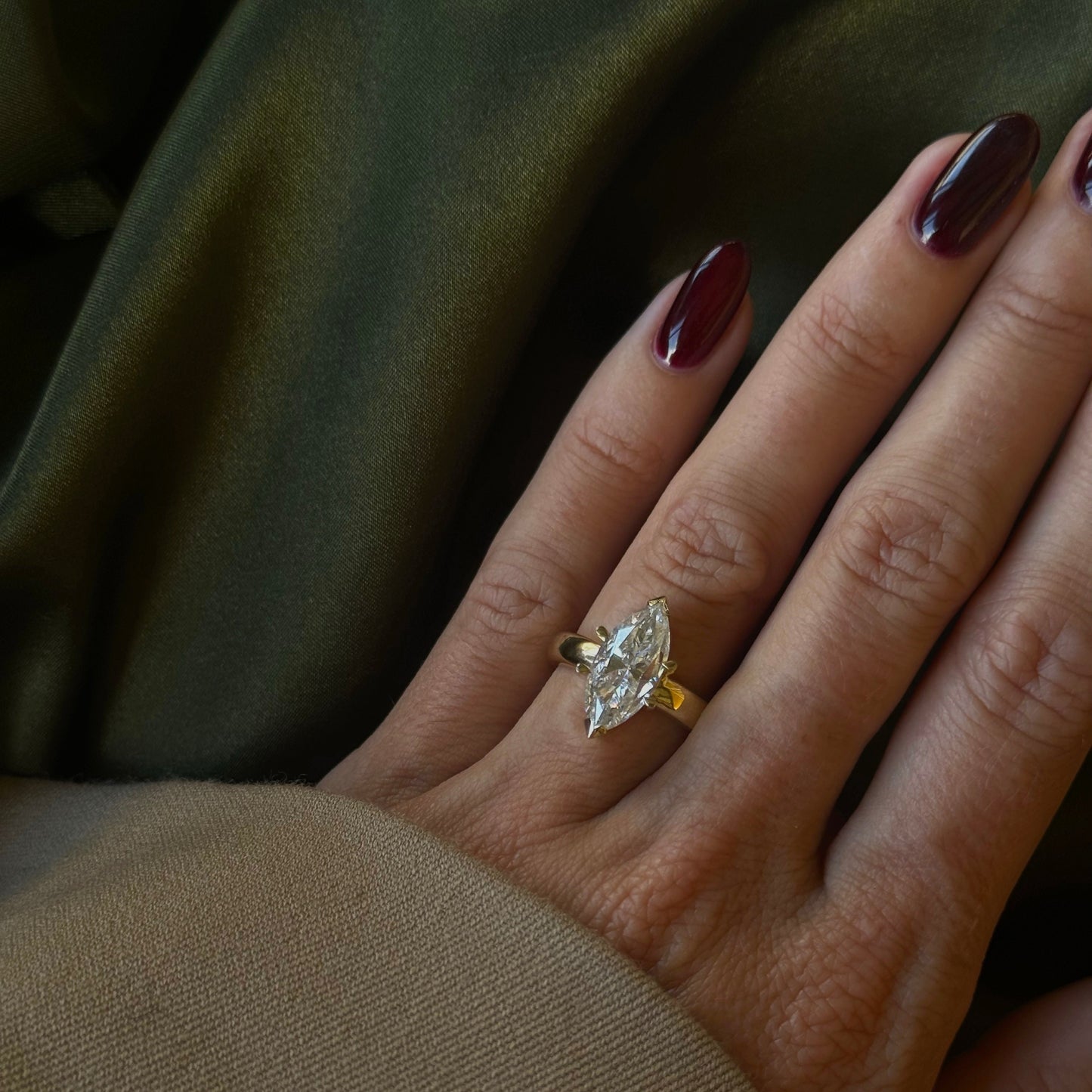 Lyss Marquise Solitaire